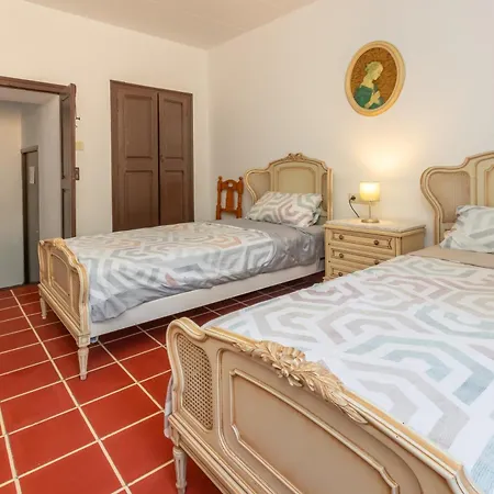 بيت للعطل Masia Garriga, Casa Gran خيرونا